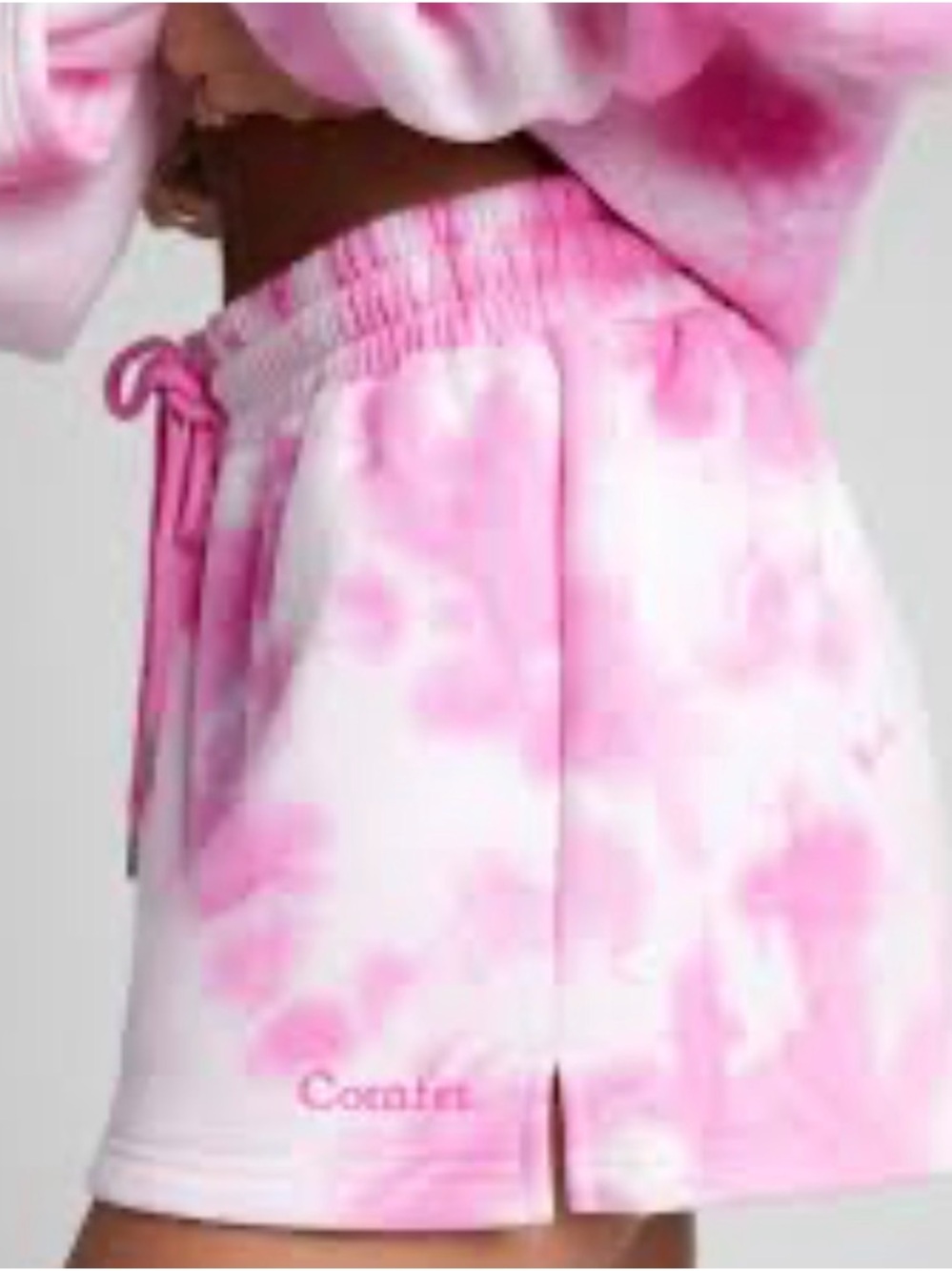 Women’s XS Comfrt Strawberry Swirl Shorts